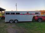 1998 4-Star 3 horse all aluminum slant load trailer with week end package living