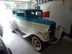 1931 Ford Model A Victoria Turquoise,White