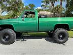 1985 GMC K2500 truck