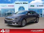 2017 Kia Cadenza