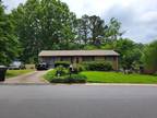921 doeskin dr nw Conyers, GA -