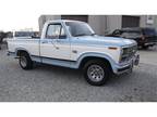 1984 Ford F150 XL BLUE/WHITE