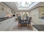 3 bedroom semi-detached house for sale in High Street, Broadway, Worcestershire