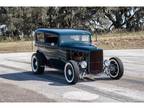 1932 Ford Sedan Green