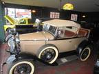 1931 Ford Model A Cabriolet Black fenders