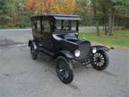 1923 Ford Model T Black SEDAN
