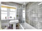 3 bedroom flat for sale in Moat Place, Spring Borough, Northampton, NN1