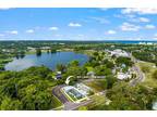 941 Lakeview Rd, Clearwater, FL 33756