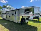 2023 SMC Laramie w/side load 4 horses