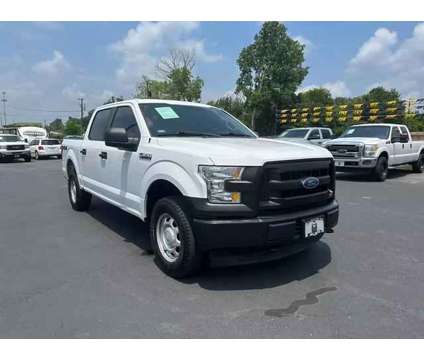 2017 Ford F150 SuperCrew Cab for sale is a White 2017 Ford F-150 SuperCrew Car for Sale in Tyler TX