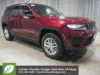 2023 Jeep grand cherokee Red, 12 miles