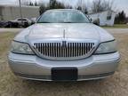 2009 Lincoln Town Car Signature Limited 4dr Sedan