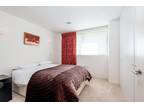 3 bedroom end of terrace house for sale in Compton Street, EC1V