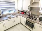 Plantation Drive, Bradford 3 bed end of terrace house -