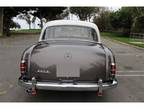 1958 Mercedes-Benz 220 Gray/Cream top