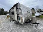 2013 Keystone RV Keystone RV Fireside 19rbbh 23ft