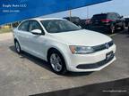 2013 Volkswagen Jetta Hybrid SE 4dr Sedan