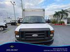 2014 Ford E350 Super Duty Cutaway Cutaway Van 2D