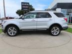 2019 Ford Explorer Silver, 95K miles