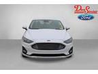 2020 Ford Fusion White, 16K miles