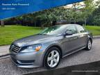 2013 Volkswagen Passat SE PZEV 4dr Sedan 6A w/ Sunroof and Navigation