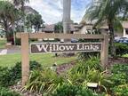 5236 Willow Links #72, Sarasota, FL 34235