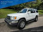 2000 Toyota 4Runner SR5 4dr SUV