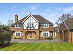 4 bedroom detached house for sale in Snowdenham Links Road, Bramley, Guildford