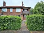 2 bedroom ground floor flat for sale in Saxon Green, Moor Allerton, Leeds, LS17