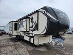 2015 Keystone Alpine 3720FB 60ft