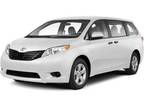 2013 Toyota Sienna XLE V6 8 Passenger