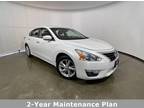 2013 Nissan Altima White, 90K miles