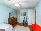 3827 Dittany Ct Chantilly, VA