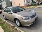 2005 Toyota Camry LE 4dr Sedan