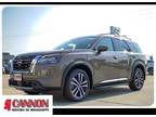 2023 Nissan Pathfinder Platinum