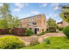 Harrowdene Gardens, Teddington 2 bed flat for sale -