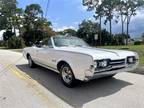 1967 Oldsmobile Cutlass Supreme White