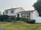 6240 Manor Cir