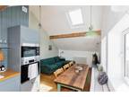 2 bedroom flat for sale in Station Road, Conwy, LL31