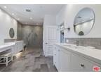 Condo For Sale In Los Angeles, California