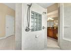 5027 Cerromar Dr E Naples, FL