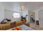 East Stour Way, Ashford, Kent, TN24 2 bed flat - £850 pcm (£196 pw)