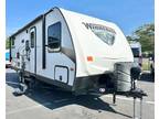 2019 Winnebago Winnebago MINNIE 28ft