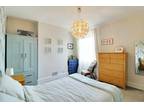 5 bedroom end of terrace house for sale in Regent Road, Ilkley, LS29