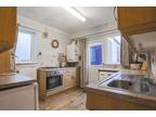 2 bedroom flat for sale in Waddow Green, Clitheroe, BB7