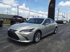 2020 Lexus ES 300h Luxury