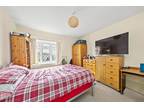 Richmond Road, HAM, NORTH KINGSTON KT2 2 bed apartment for sale -