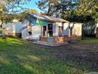 1314 C Street, Floresville, TX 78114