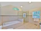 17 Tisdale Road, Scarsdale, NY 10583