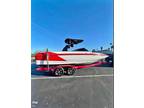 Ski Supreme V226 Ski/Wakeboard Boats 2014